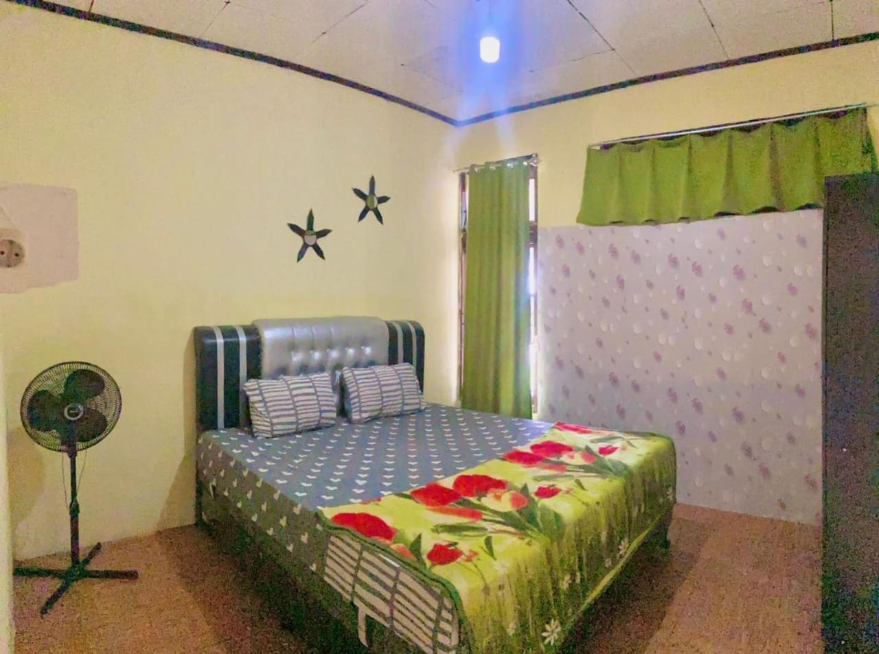 בוקיטינגי Malin'S Homestay מראה חיצוני תמונה